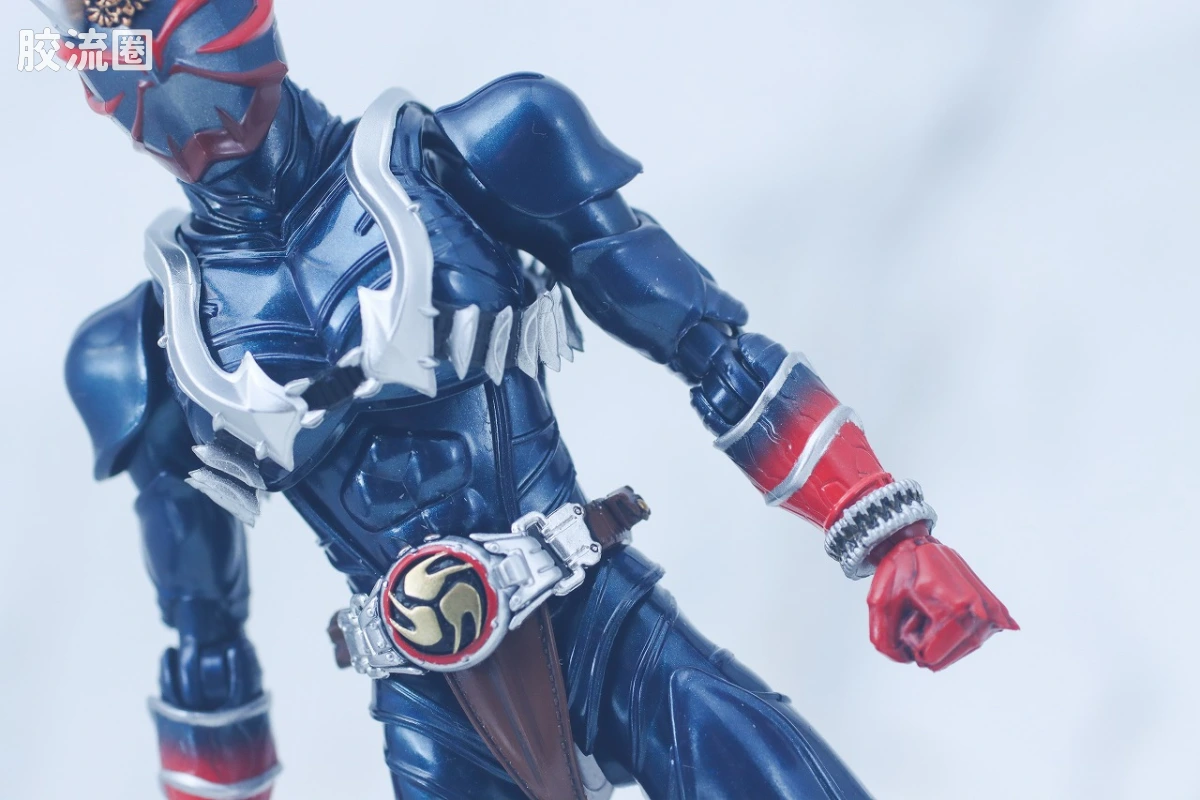 SHF 真骨雕假面骑士系列 假面骑士响鬼 20th Anniversary Ver. - 图片